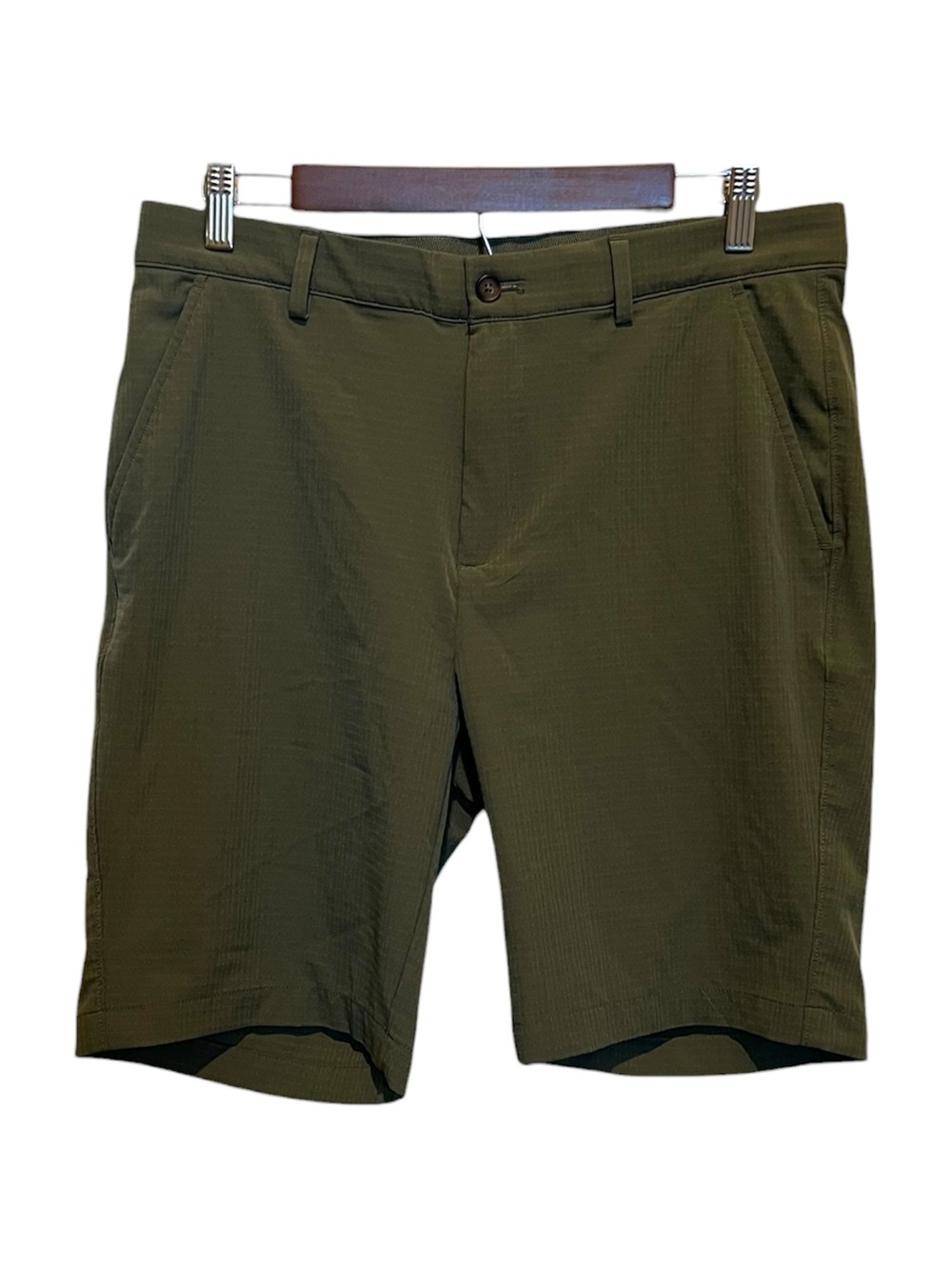 Greg Norman Men’s Shorts Size 32 Green